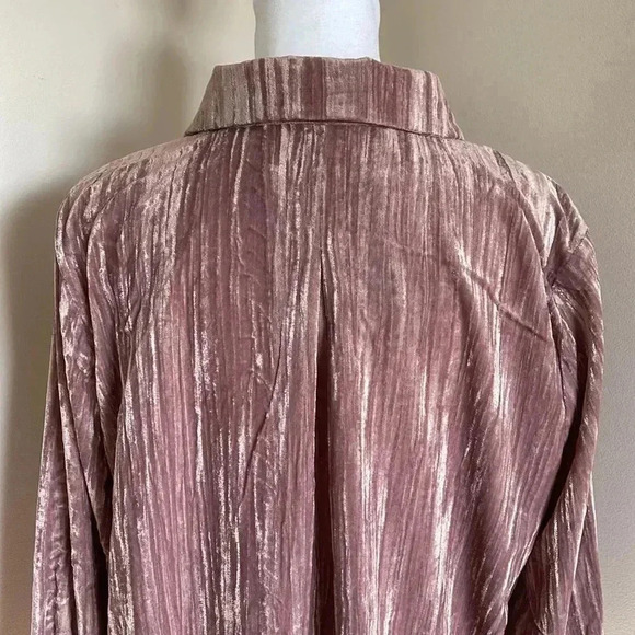 Marc New York Andrew Marc Mauve Velvet Button Down Shirt​​ - Picture 7 of 12